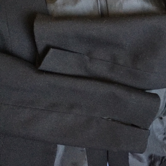 Black Blazer - Picture 4 of 5